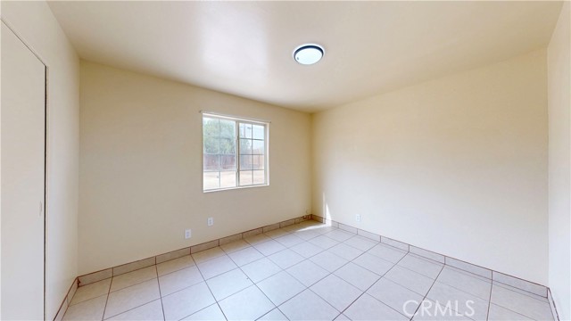 16631 Joshua Street, Victorville CA: https://media.crmls.org/medias/8f816565-8326-41ce-9609-ccc9bb52fd18.jpg
