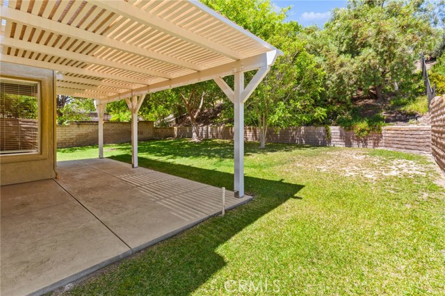 2311 Gillingham Circle, Thousand Oaks CA: https://media.crmls.org/medias/8f81c938-ba50-459b-b61a-c65159b08188.jpg
