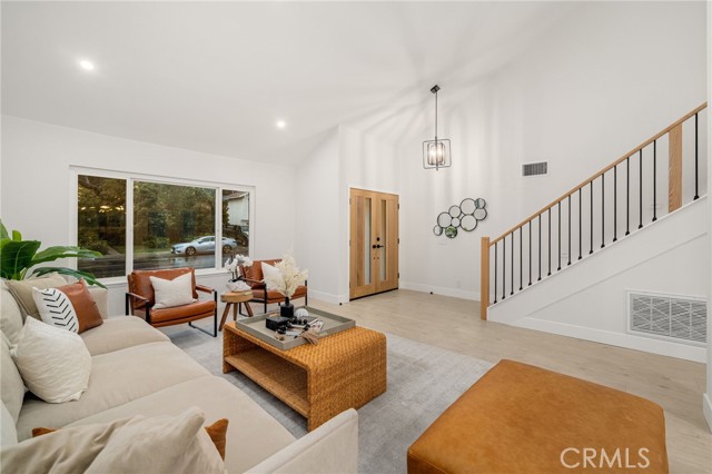 24362 Via Santa Clara, Mission Viejo CA: https://media.crmls.org/medias/8f81db33-a7b2-48ac-9260-a1d3d0a8a0bc.jpg