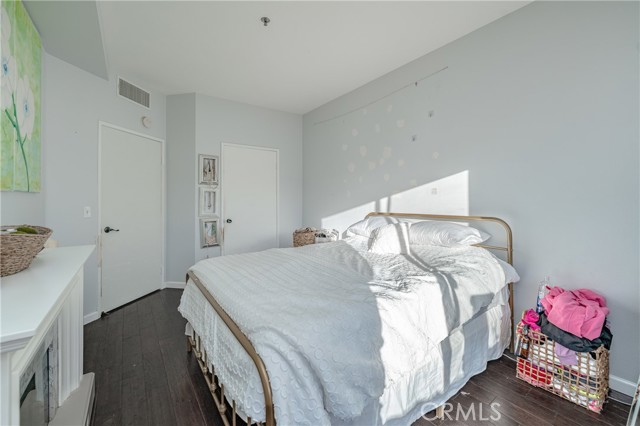 Detail Gallery Image 13 of 18 For 865 South B Street #P-2,  Oxnard,  CA 93030 - 1 Beds | 1 Baths