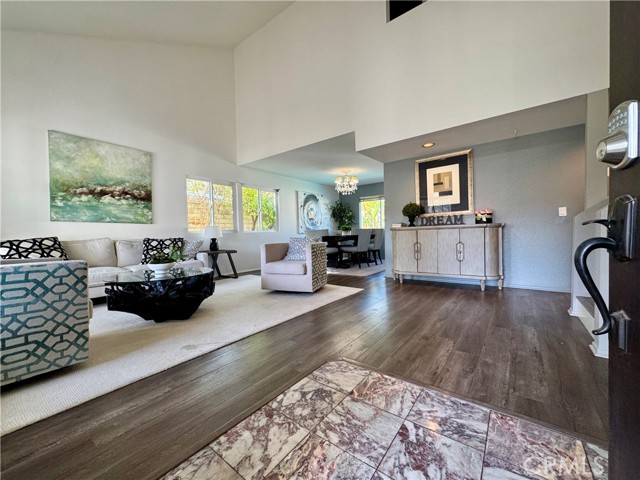 Detail Gallery Image 3 of 48 For 21 N Slope Ln, Pomona,  CA 91766 - 4 Beds | 2/1 Baths