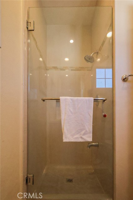 17160 Fremont Lane, Yorba Linda CA: https://media.crmls.org/medias/8f827a45-e63e-4ca3-84ad-332da19c6a18.jpg