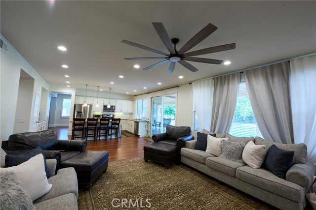 Detail Gallery Image 14 of 57 For 3153 Arapaho, Norco,  CA 92860 - 5 Beds | 3 Baths