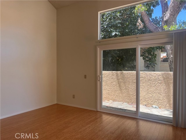 25861 Mcbean, Valencia CA: https://media.crmls.org/medias/8f838f77-56c0-4eb1-9078-3683d463ea64.jpg