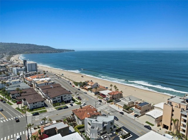 734 Esplanade, Redondo Beach, California 90277, 2 Bedrooms Bedrooms, ,1 BathroomBathrooms,Residential,For Sale,Esplanade,SB24234091