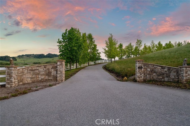 Detail Gallery Image 5 of 46 For 41653 Oak Trail Ct, Murrieta,  CA 92562 - 4 Beds | 3 Baths