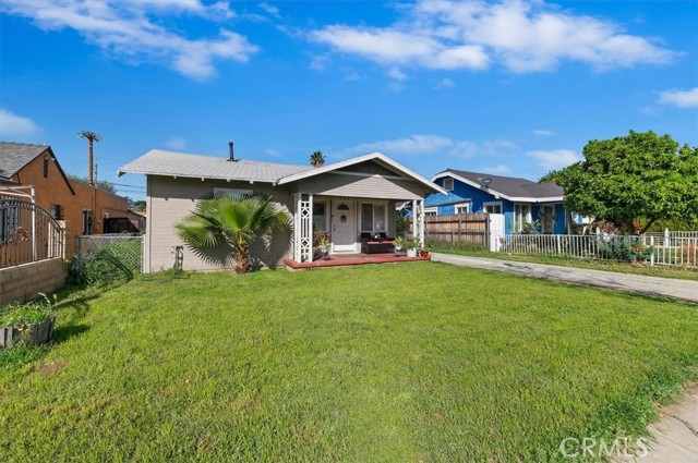 Detail Gallery Image 3 of 24 For 1936 Sepulveda Ave, San Bernardino,  CA 92404 - 3 Beds | 2 Baths