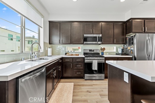 Detail Gallery Image 16 of 51 For 119 E Knox Dr, La Habra,  CA 90631 - 3 Beds | 2/1 Baths