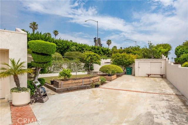 6947 Alta Vista Drive, Rancho Palos Verdes, California 90275, 5 Bedrooms Bedrooms, ,2 BathroomsBathrooms,Residential,For Sale,Alta Vista,SB24149843