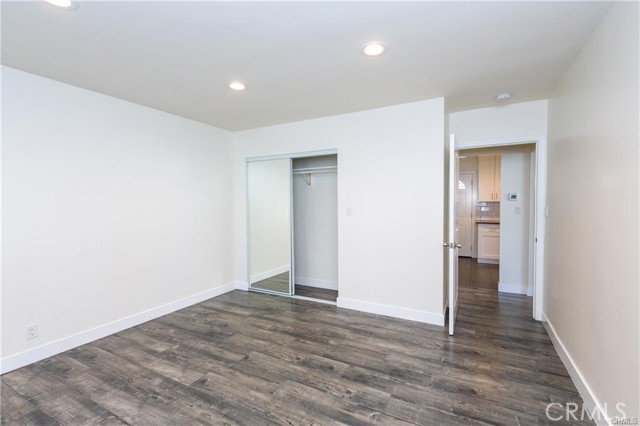 716 W Glenoaks Boulevard, Glendale CA: https://media.crmls.org/medias/8f8566e1-d683-45ea-b3a7-497312bd36ad.jpg