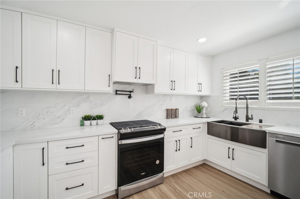 MLS #SR25258509 image #12