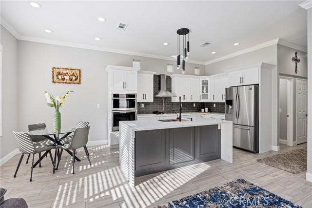 Detail Gallery Image 11 of 44 For 5 Salto, Aliso Viejo,  CA 92656 - 3 Beds | 2/1 Baths