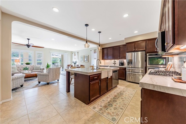 Detail Gallery Image 7 of 57 For 44343 Revana St, Temecula,  CA 92592 - 4 Beds | 3/1 Baths