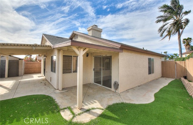 14319 Weeping Willow Lane, Fontana CA: https://media.crmls.org/medias/8f870daa-0d29-4283-b295-75cbb5ad25eb.jpg