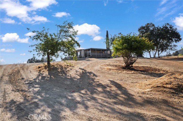 35141 Bayless Road, Wildomar CA: https://media.crmls.org/medias/8f888a86-918d-477f-a9d7-1823d4a30d1b.jpg
