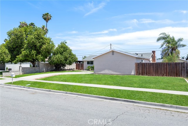 8888 Patrero Street, Riverside CA: https://media.crmls.org/medias/8f88e2fe-f138-42ac-a411-78a775d5699e.jpg