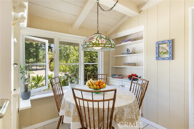 8841 White Oak Avenue, Sherwood Forest CA: https://media.crmls.org/medias/8f893d75-92d8-4071-a0f8-abd25f490a91.jpg
