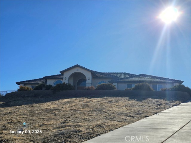 Listing Details for 6989 Buffalo Road, Hesperia, CA 92344