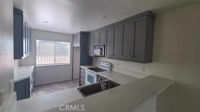 Photo #7: OC23188592 Listing 