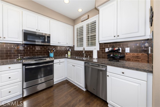 Detail Gallery Image 6 of 29 For 844 Citrus Ct #29,  Claremont,  CA 91711 - 3 Beds | 3 Baths