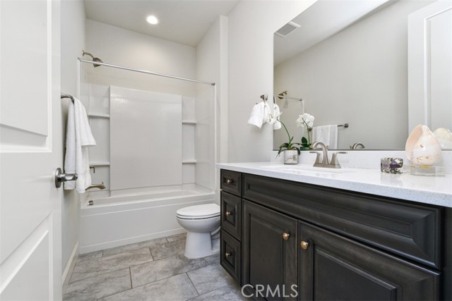 23942 Schoenborn Street, West Hills CA: https://media.crmls.org/medias/8f8cd8bd-9e31-4e9d-8a12-20e19a929d4a.jpg