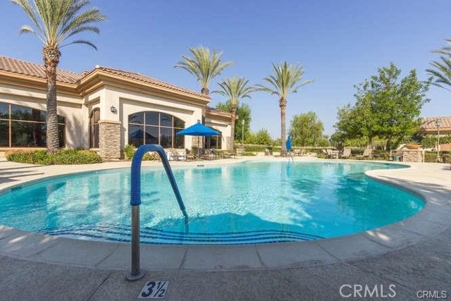 Solera Diamond Valley Clubhouse Exterior pool area.
