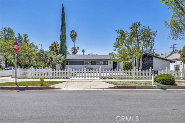 18500 Celtic Street, Porter Ranch CA: https://media.crmls.org/medias/8f8db89b-a939-4955-93cb-c5dfb2d88c18.jpg
