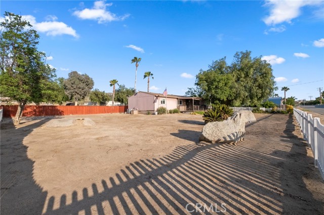 22910 Olivas Avenue, Nuevo CA: https://media.crmls.org/medias/8f8ea8cd-66e7-421b-99a0-102d85179284.jpg