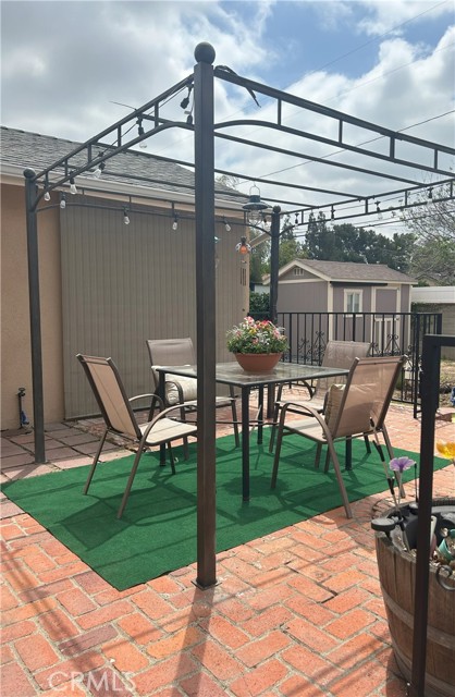 Detail Gallery Image 12 of 21 For 16624 Kelsloan St, Lake Balboa,  CA 91406 - 3 Beds | 1 Baths