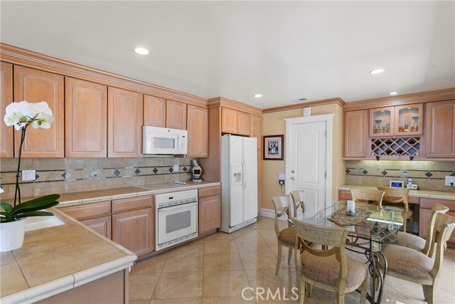 22841 Veranada Road, Laguna Niguel CA: https://media.crmls.org/medias/8f90bc57-aca9-494e-aea0-6fd44a2739bf.jpg