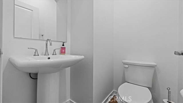 1368 Anise Way, Upland CA: https://media.crmls.org/medias/8f911860-a4d0-4cb0-af94-dc0b3c285ab0.jpg