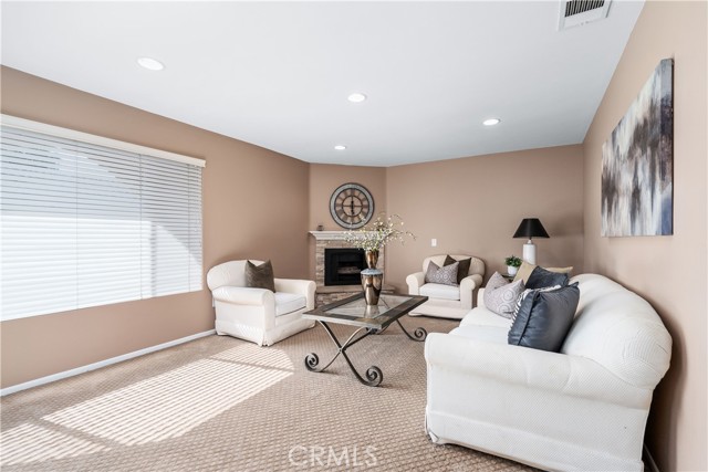 Detail Gallery Image 8 of 19 For 2891 Canyon Crest Dr #59,  Riverside,  CA 92507 - 1 Beds | 1 Baths