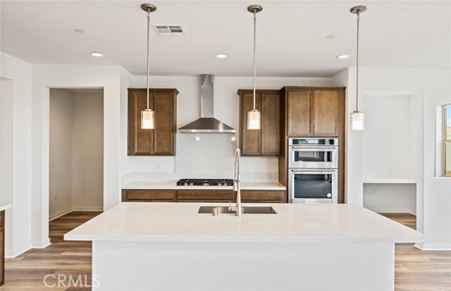 Detail Gallery Image 32 of 43 For 3909 Hudson Ln, Lake Elsinore,  CA 92530 - 6 Beds | 5 Baths