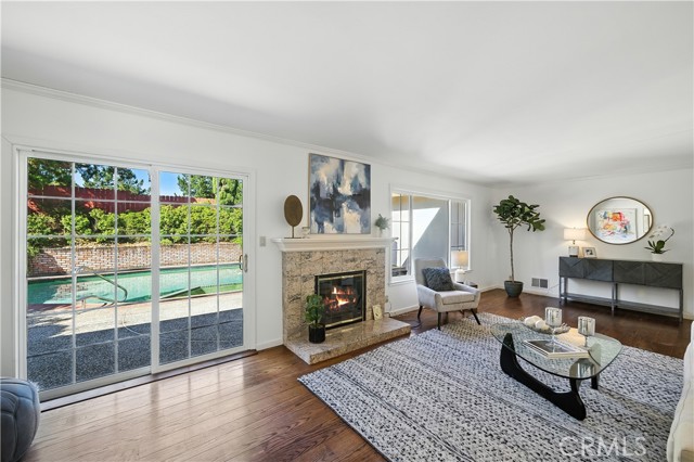 Detail Gallery Image 7 of 27 For 1319 Skyview Dr, Burlingame,  CA 94010 - 3 Beds | 2 Baths