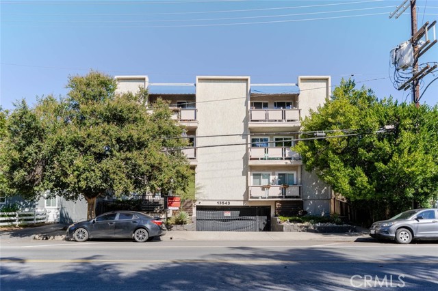 Detail Gallery Image 26 of 38 For 13543 Moorpark St #7,  Sherman Oaks,  CA 91423 - 2 Beds | 2 Baths