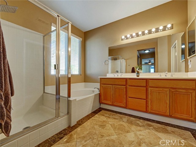 Detail Gallery Image 25 of 59 For 9737 Espada Creek, Moreno Valley,  CA 92557 - 4 Beds | 3 Baths