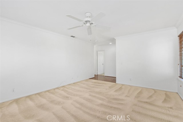 31090 Nassau Court, Temecula CA: https://media.crmls.org/medias/8f92e044-e8fd-4d57-9967-5af45fb9af69.jpg