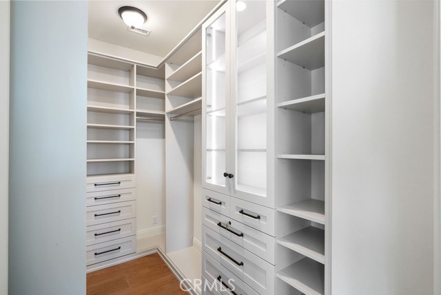 412 1/2 Goldenrod Avenue, Corona del Mar CA: https://media.crmls.org/medias/8f936449-deb1-4bb7-a90f-3e393c1946f6.jpg