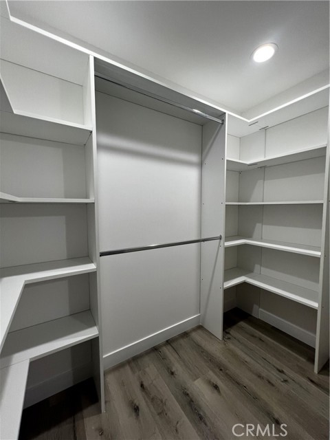 10165 E Avenue S10, Littlerock CA: https://media.crmls.org/medias/8f944bcc-d346-4e80-8a77-cf21dae2dc38.jpg