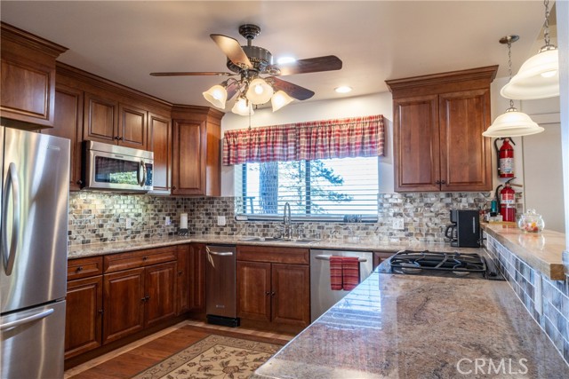 Image 10 of 46 For 7501 Yosemite Park