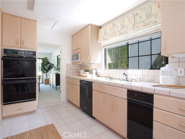 Detail Gallery Image 7 of 37 For 28070 Ella Dr, Rancho Palos Verdes,  CA 90275 - 4 Beds | 4 Baths