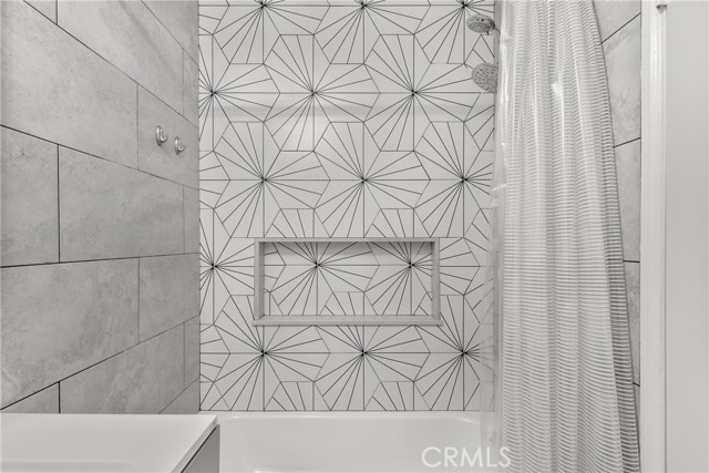 Detail Gallery Image 12 of 18 For 4859 Coldwater Canyon Ave #4,  Sherman Oaks,  CA 91423 - 2 Beds | 2 Baths
