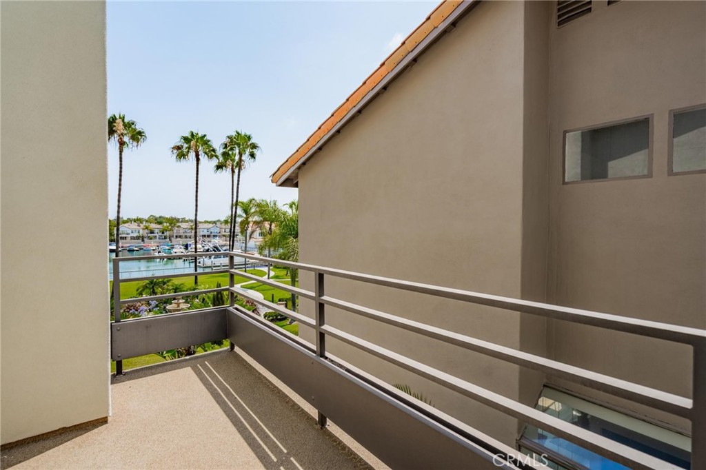 5693 Spinnaker Bay Drive