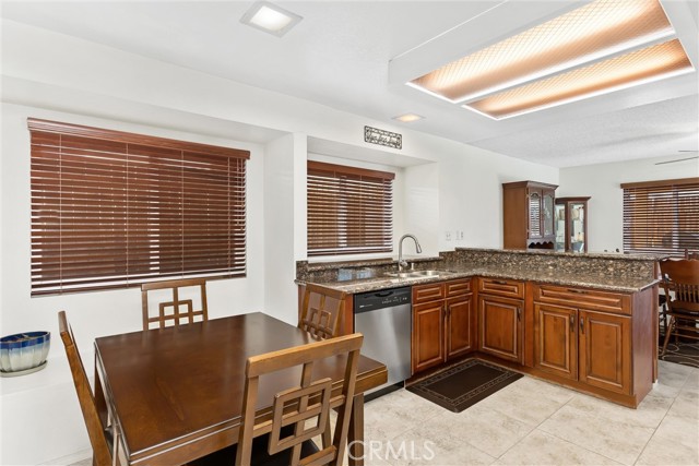 Detail Gallery Image 14 of 41 For 11362 Red Hill Rd, Moreno Valley,  CA 92557 - 3 Beds | 2/1 Baths