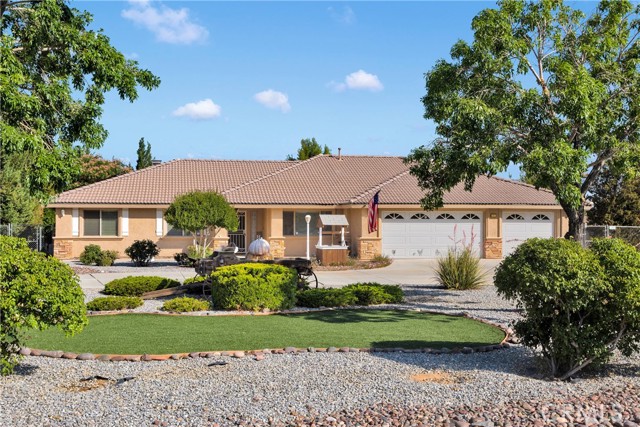 14908 Dakota Road, Apple Valley CA: https://media.crmls.org/medias/8f958625-8b55-49c4-9a20-73c9abc60de1.jpg