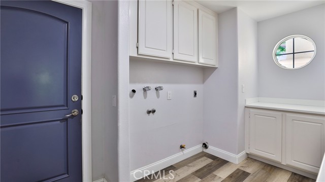 2431 Elizabeth Court, Upland CA: https://media.crmls.org/medias/8f95f8d6-0653-44bf-9cd3-43d7b417e4c9.jpg