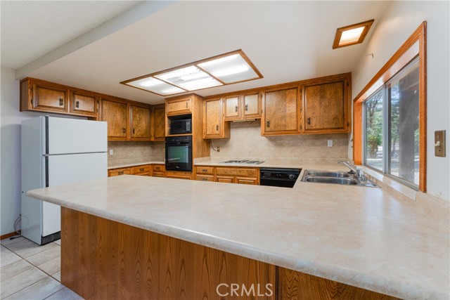 Image 10 of 35 For 641 Blue Oak Drive
