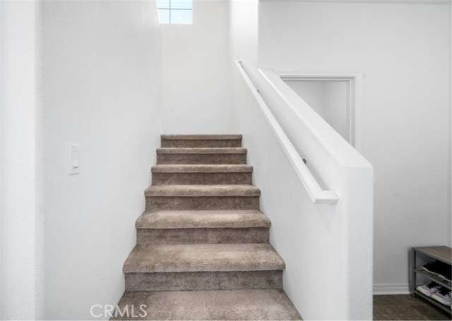 Detail Gallery Image 21 of 50 For 2502 Gunner Ridge Way, Rialto,  CA 92377 - 3 Beds | 2/1 Baths