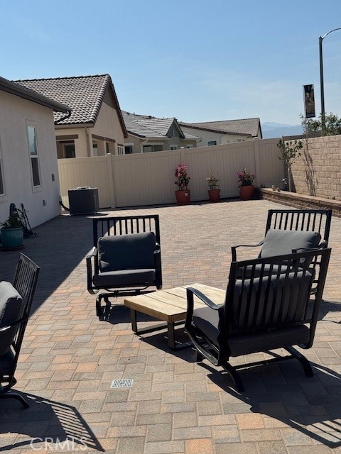 24501 Via Sendero, Castaic CA: https://media.crmls.org/medias/8f985720-dcab-4f5e-b297-fe81780591ca.jpg