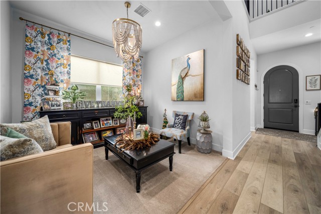 Detail Gallery Image 8 of 61 For 19127 Malabar St, Canyon Country,  CA 91351 - 5 Beds | 4 Baths